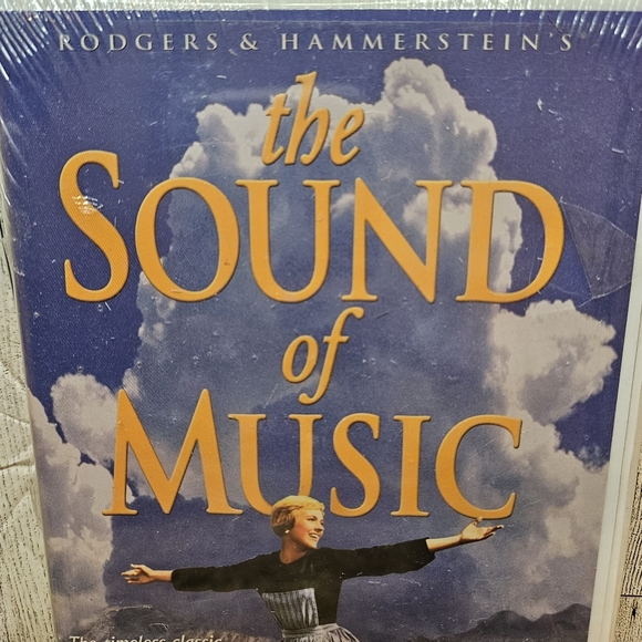 The Sound of Music VHS Clamshell Julie Andrews Clamshell New Sealed - Picture 2 of 6